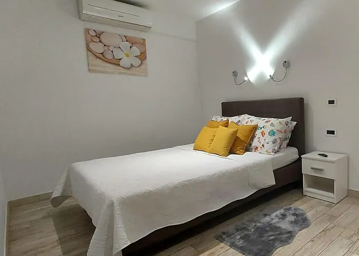 Lina Pensión Lovran